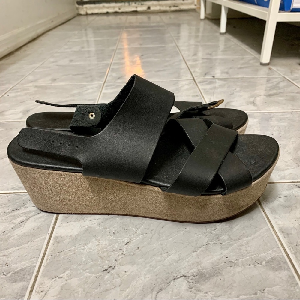 UO platform sandals